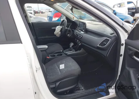 2022 Kia Seltos Lx z USA, uszkodzony, nr VIN KNDEPCAA8N7237327